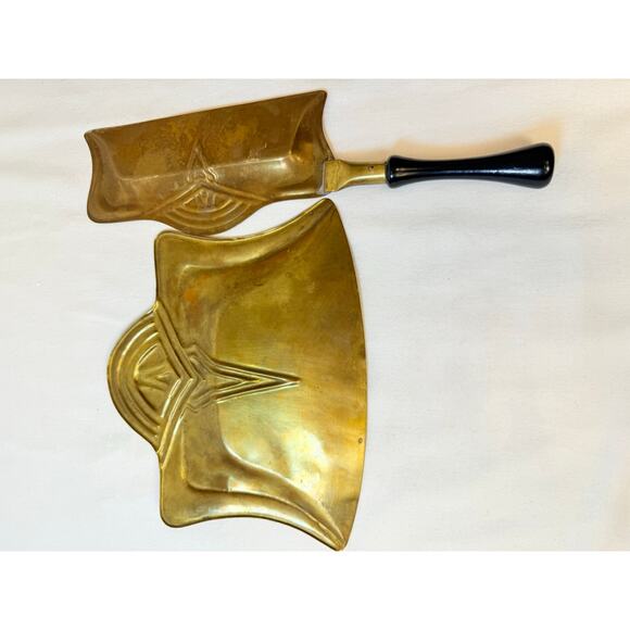 Vintage Art Deco Brass Buttler Set Crumb Catcher And Brush - Picture 4 of 6